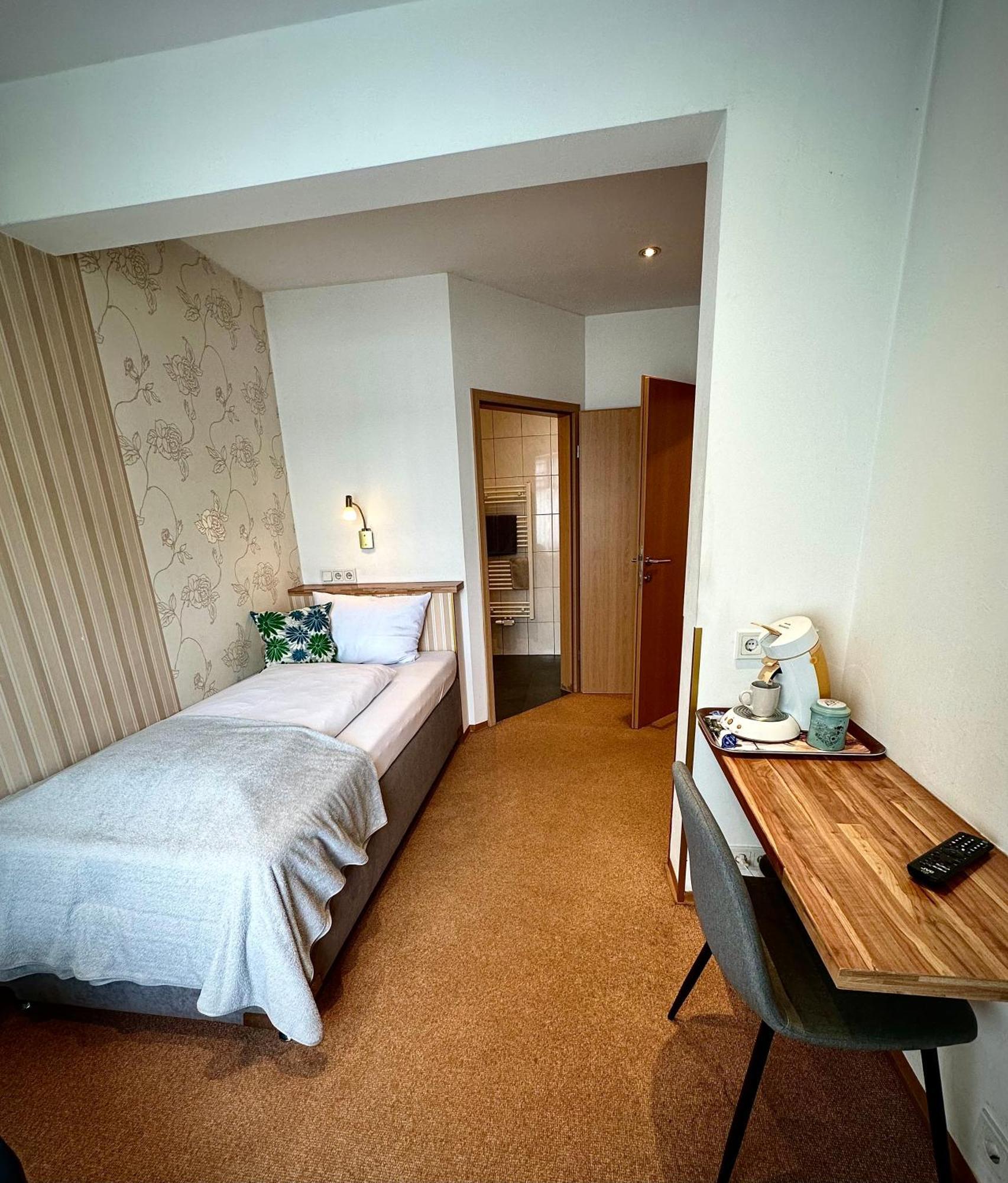 Bed & Rooms, Woergl 외부 사진